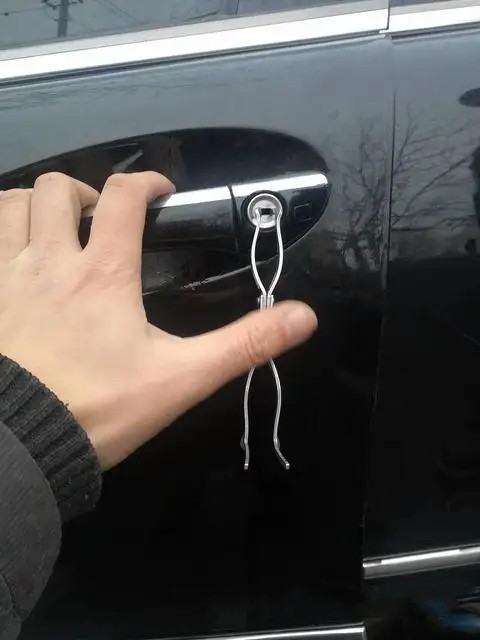 布拖汽车开锁-上门开锁